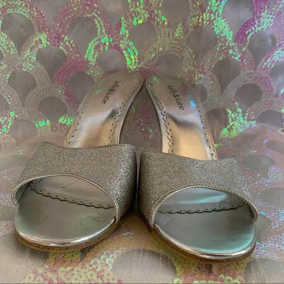 Kelly & Katie Silver Glitter Barbie Kitten Heel Mules Size 9.5M - Picture 11 of 11